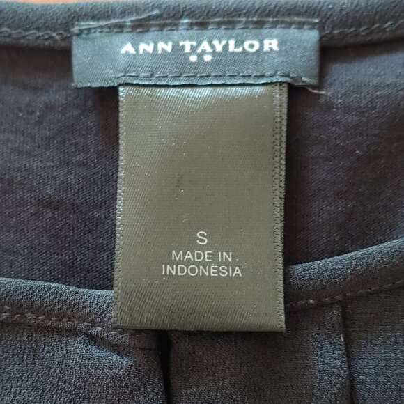 Ann Taylor Blouse - Picture 4 of 8